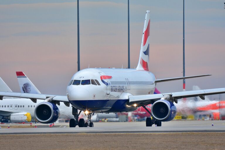 Gatwick second runway plan approved